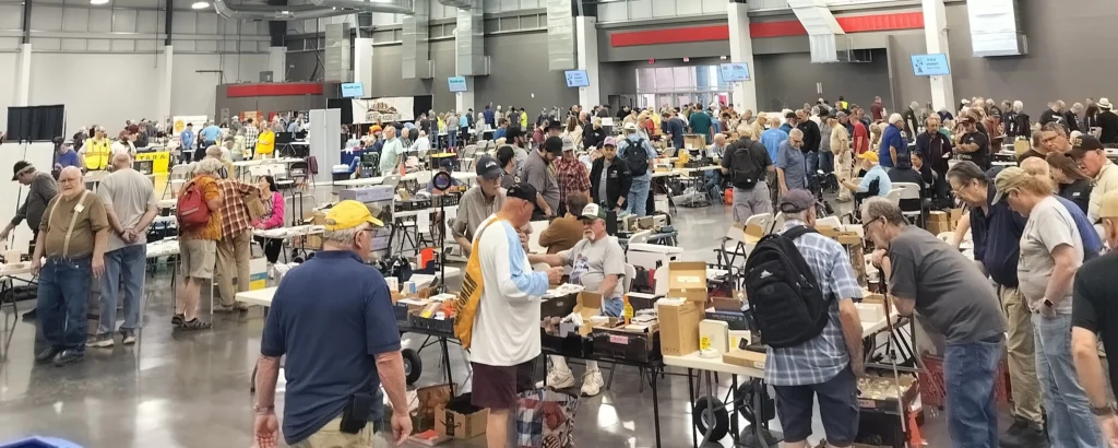 busy Superfest full of patrons